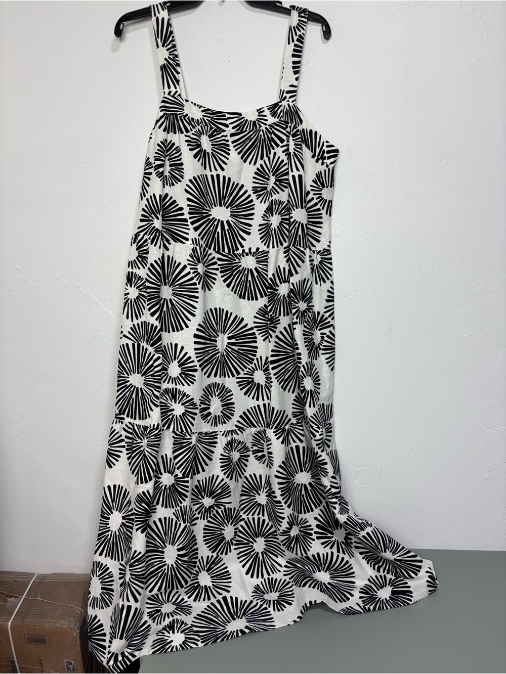 LOFT Women's L Black White Abstract Square Neck Strappy Maxi Sundress Linen NWT
